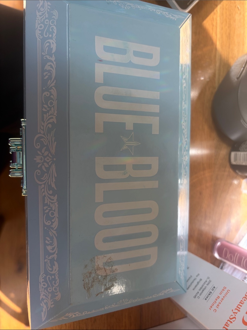Jeffree Star Blue Blood Eyeshadow Palette - Light Blue & White Design
